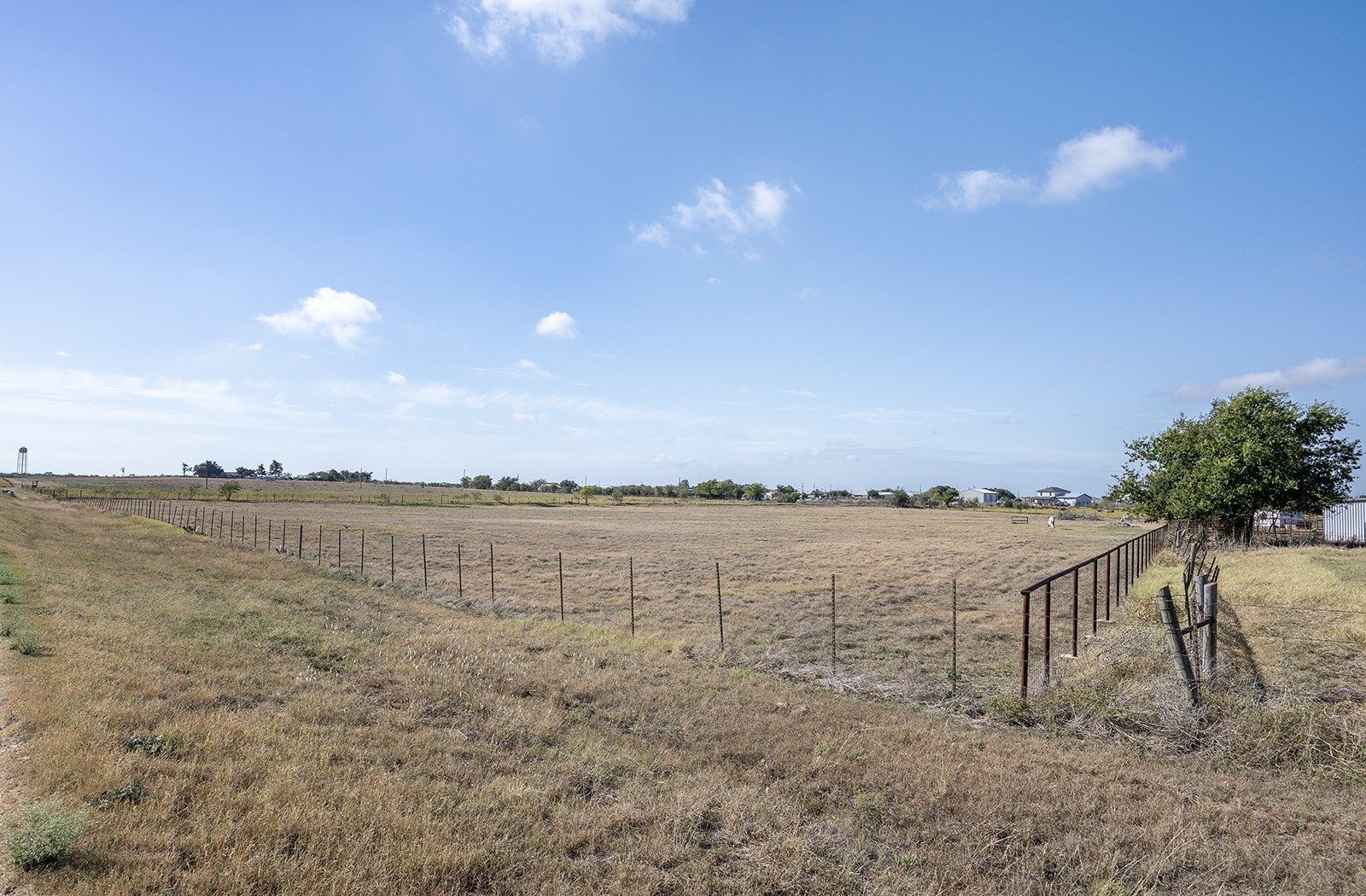 1833 County Road 305 Jarrell, TX 76537 - Photo 13 of 40 View of subject property