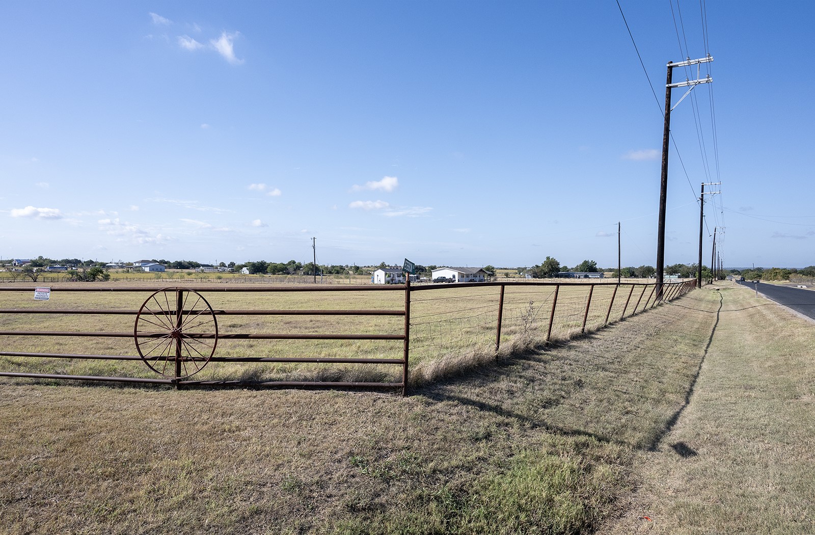 1833 County Road 305 Jarrell, TX 76537 - Photo 16 of 40 Front of property off of CR 305