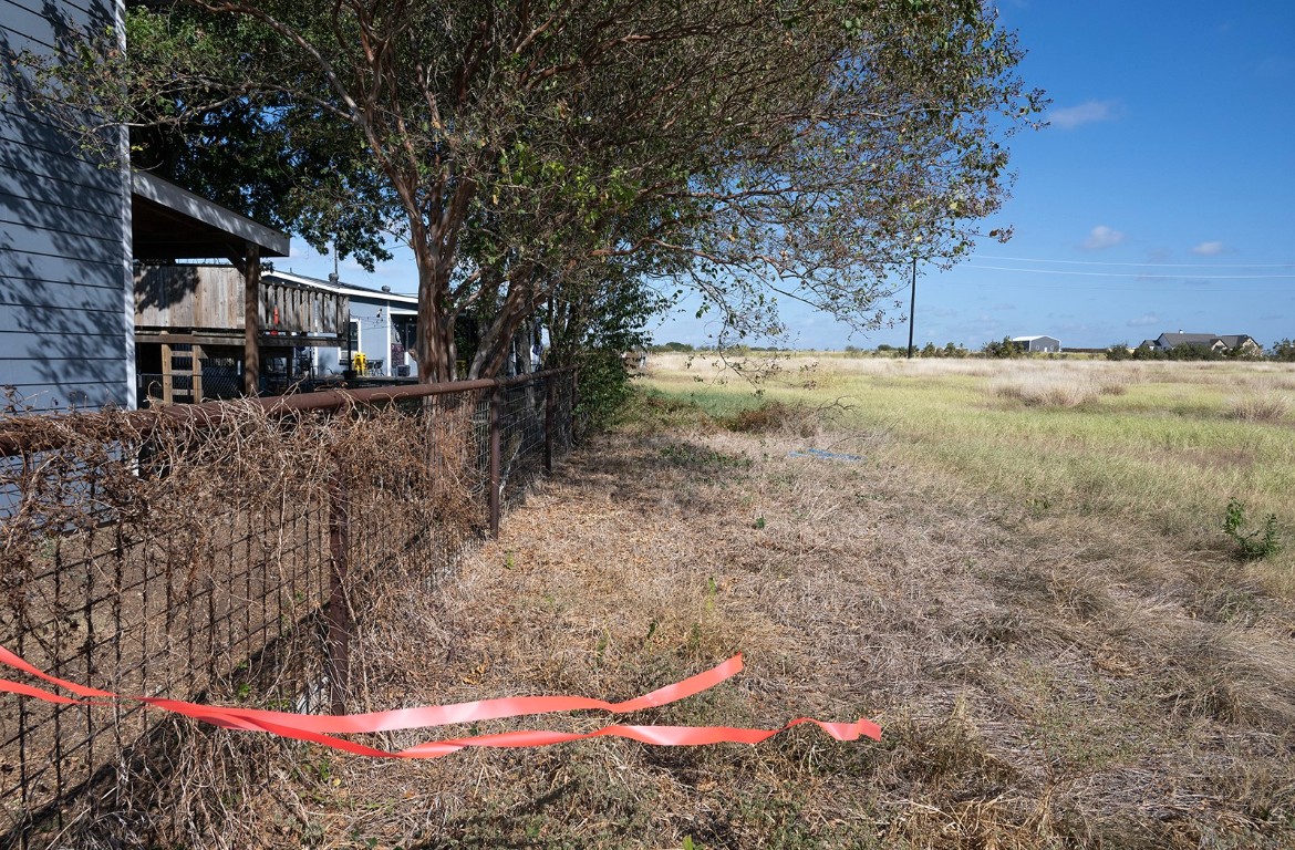 1833 County Road 305 Jarrell, TX 76537 - Photo 22 of 40