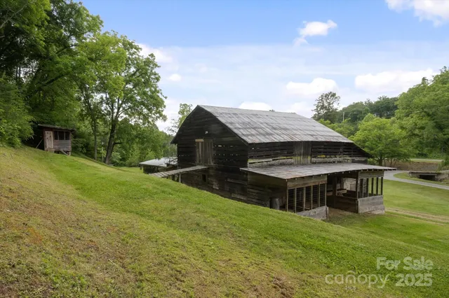 $2,900,000 | 942 Paint Fork Road, Mars Hill, NC 28754