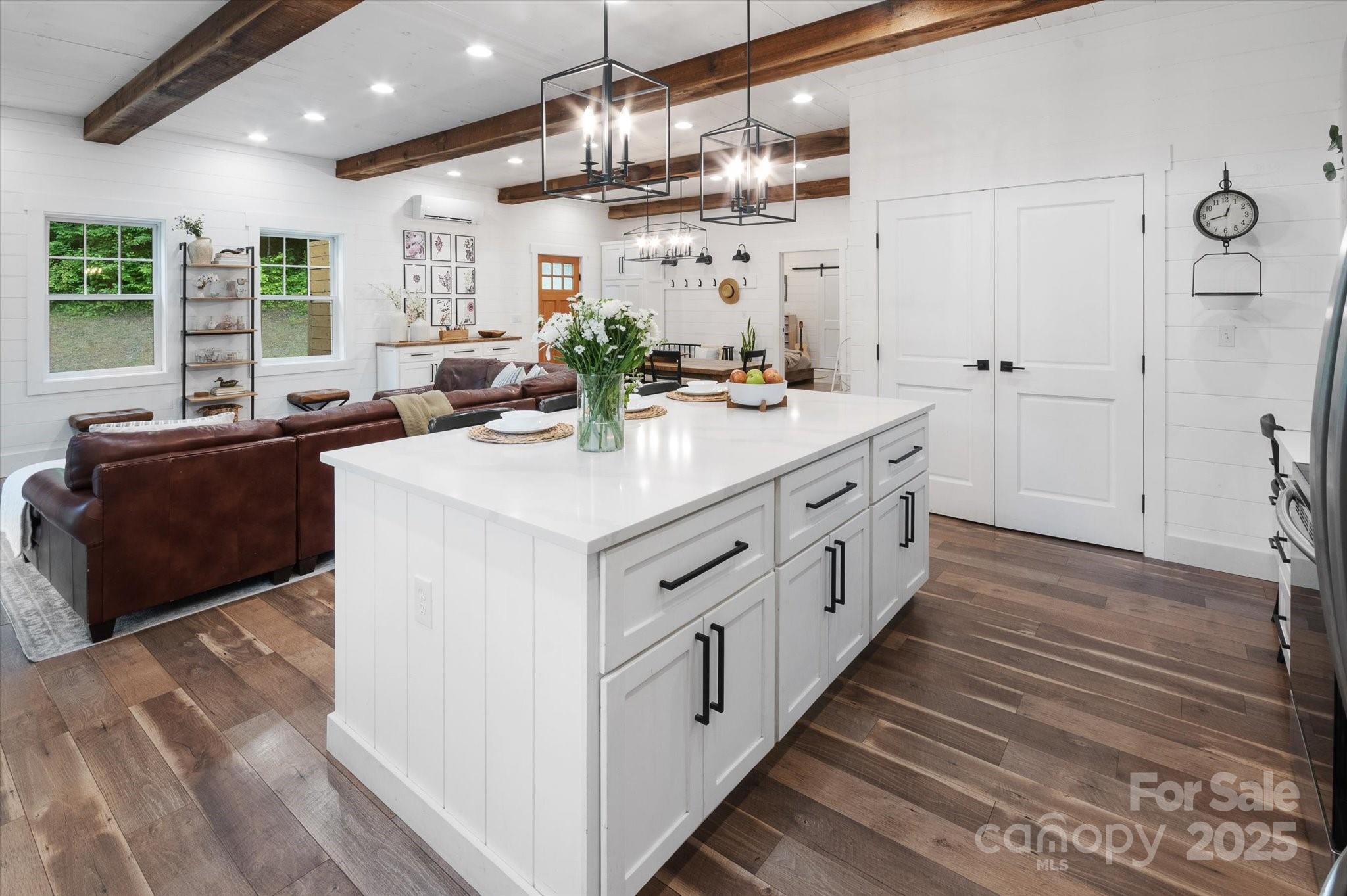 942 Paint Fork Road Mars Hill, NC 28754 - Photo 8 of 48