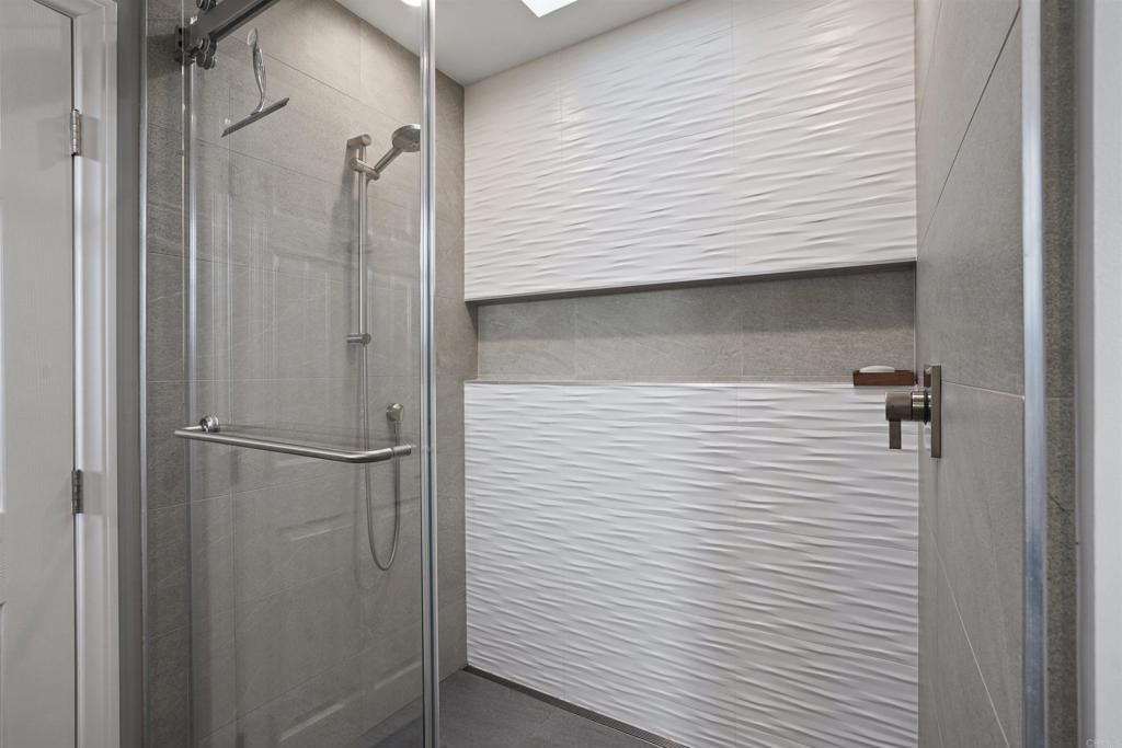 656 Canyon Drive Solana Beach, CA 92075 - Photo 22 of 29 a bathroom with a shower