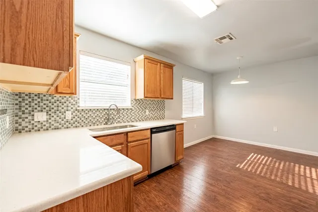 $2,100 | 500 Colonial Park Boulevard, Austin, TX 78745