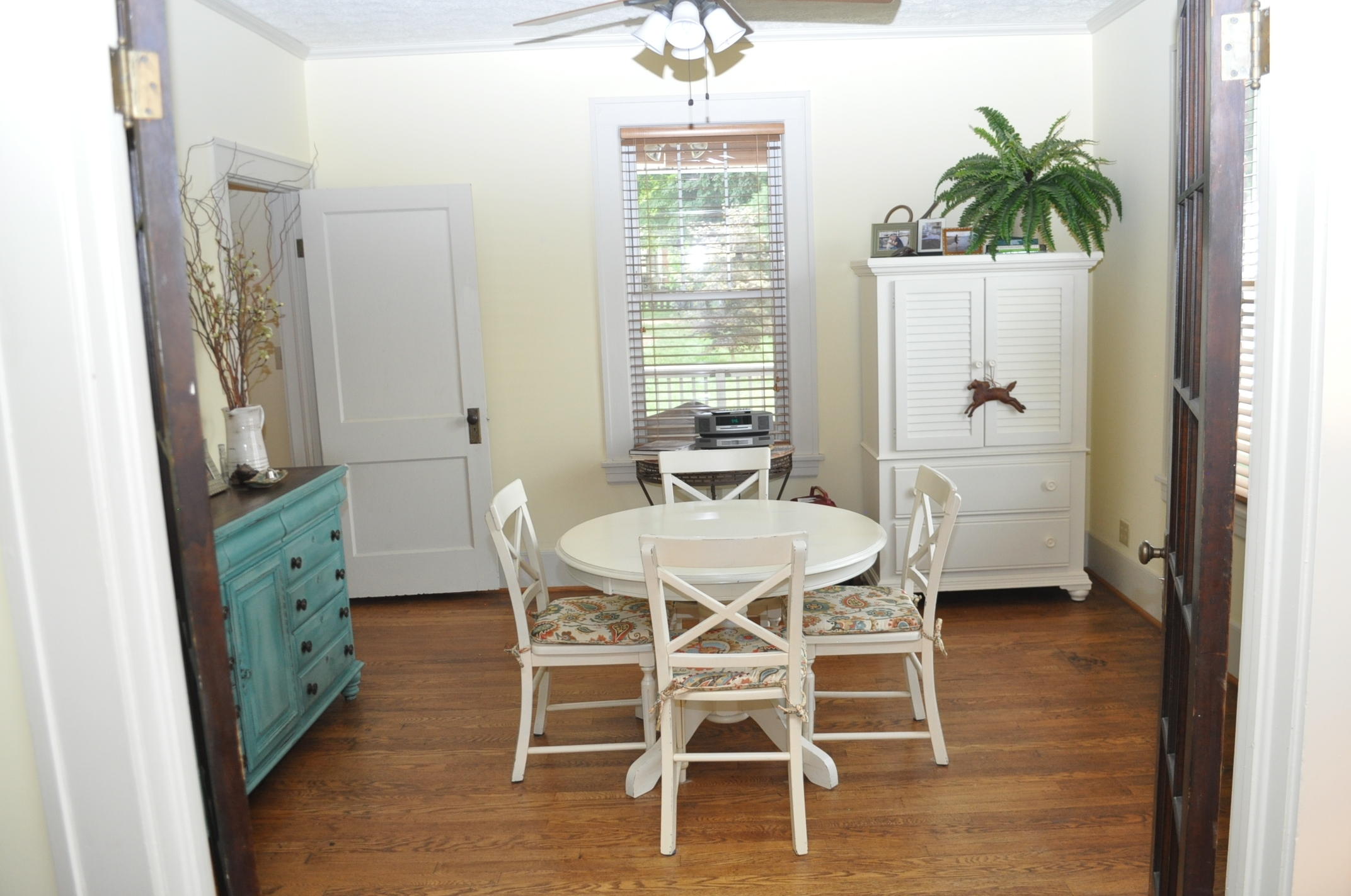 2435 Lofton Road Southwest Roanoke, VA 24015 - Photo 11 of 28 DSC_0288