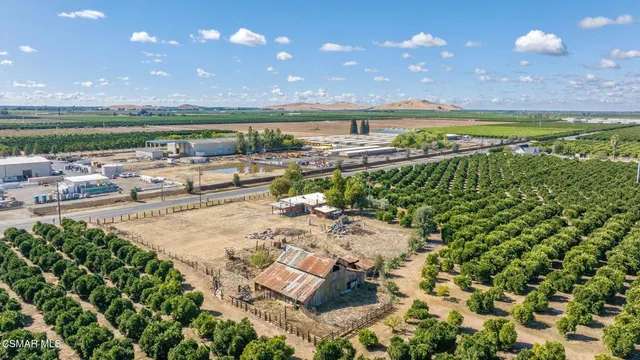 $399,900 | 20328 Ave 344, Woodlake, CA 93286