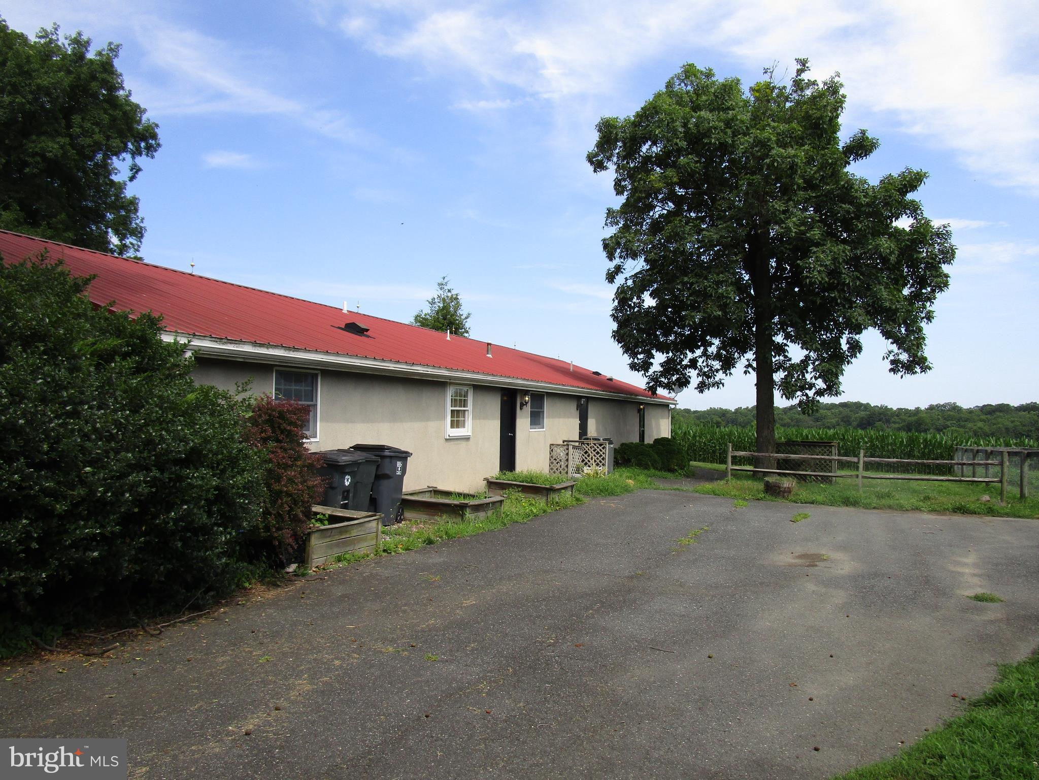 895 Warburton Road Elkton, MD 21921 - Photo 12 of 37 SIDE VIEW OF COMMERICAL BUILDING