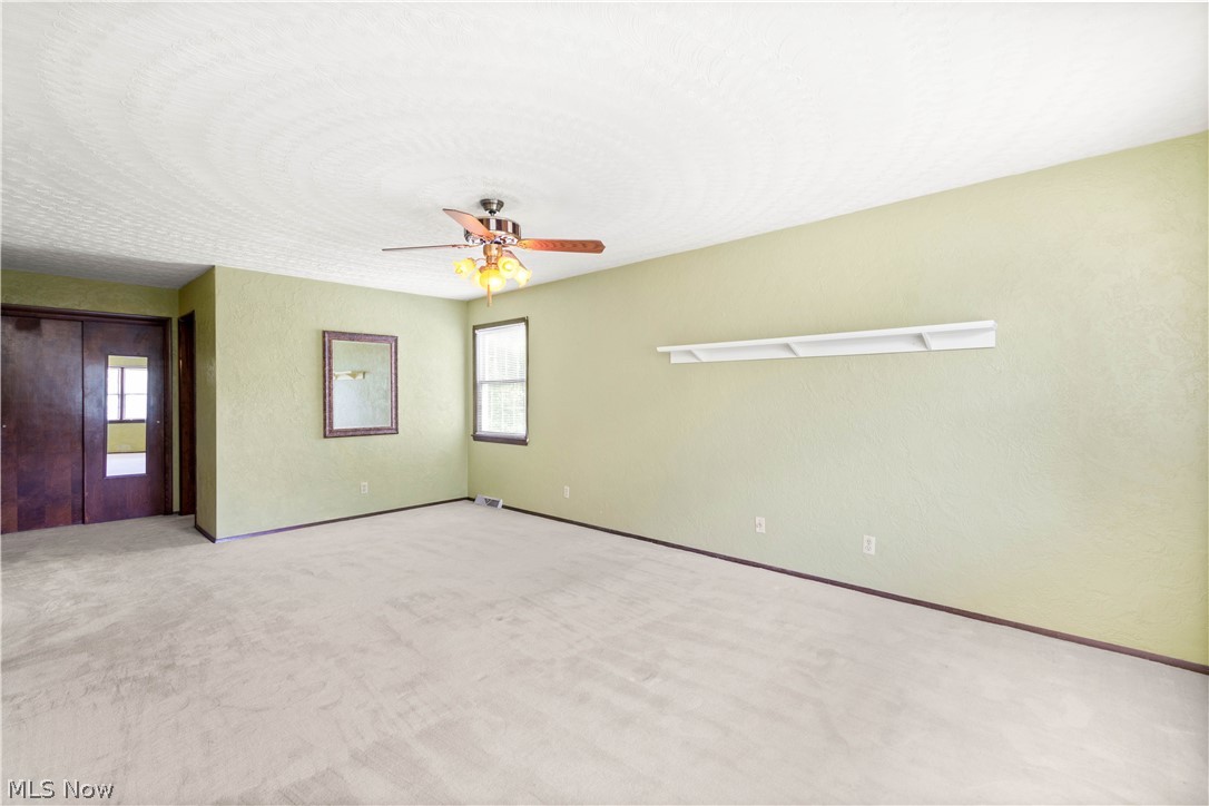 251 Rodgers Road Chester, WV 26034 - Photo 10 of 30