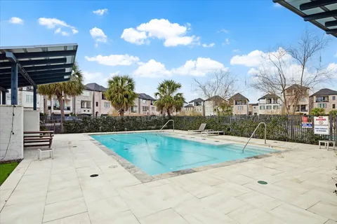 $585,000 | 2703 Arabelle Grove, Houston, TX 77007