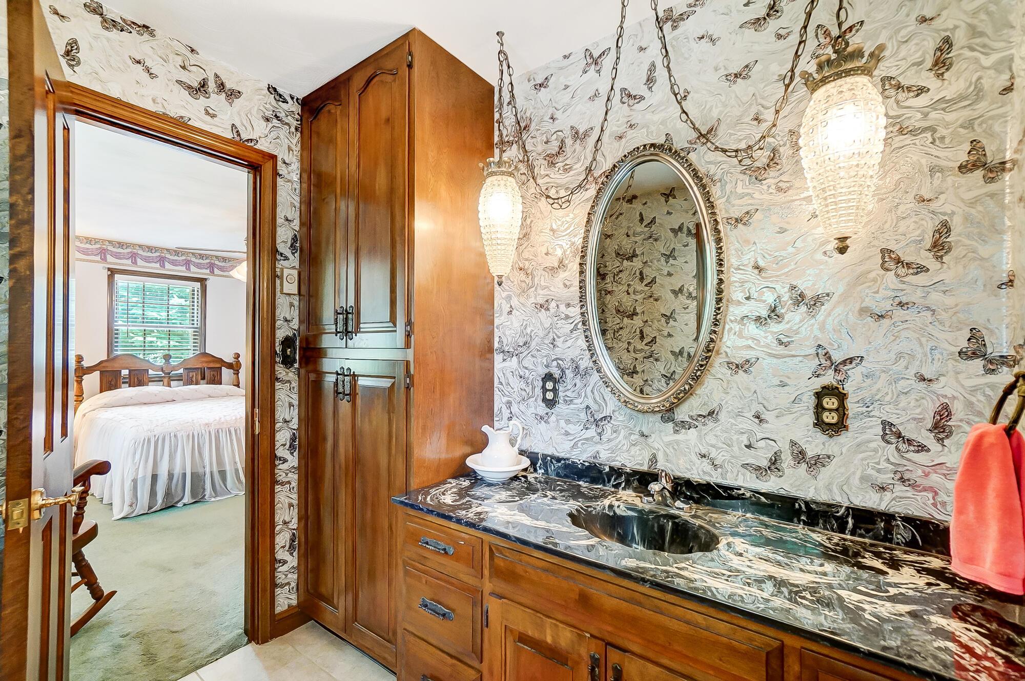 4540 Goodson Road West Jefferson, OH 43162 - Photo 47 of 82 1/2 bath off of owners suite