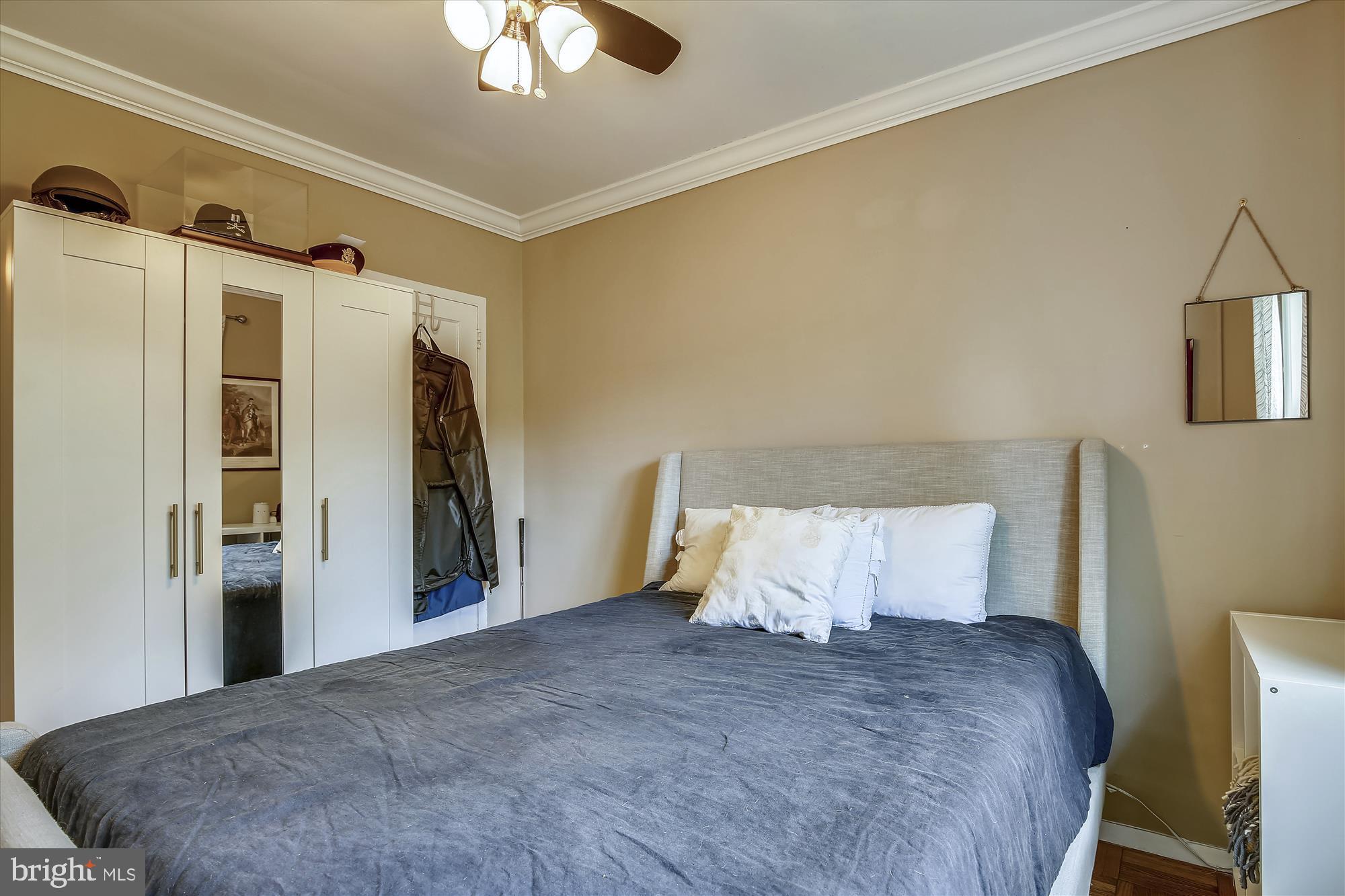 3520 Gunston Road Alexandria, VA 22302 - Photo 21 of 28 Wall Closet Can Convey