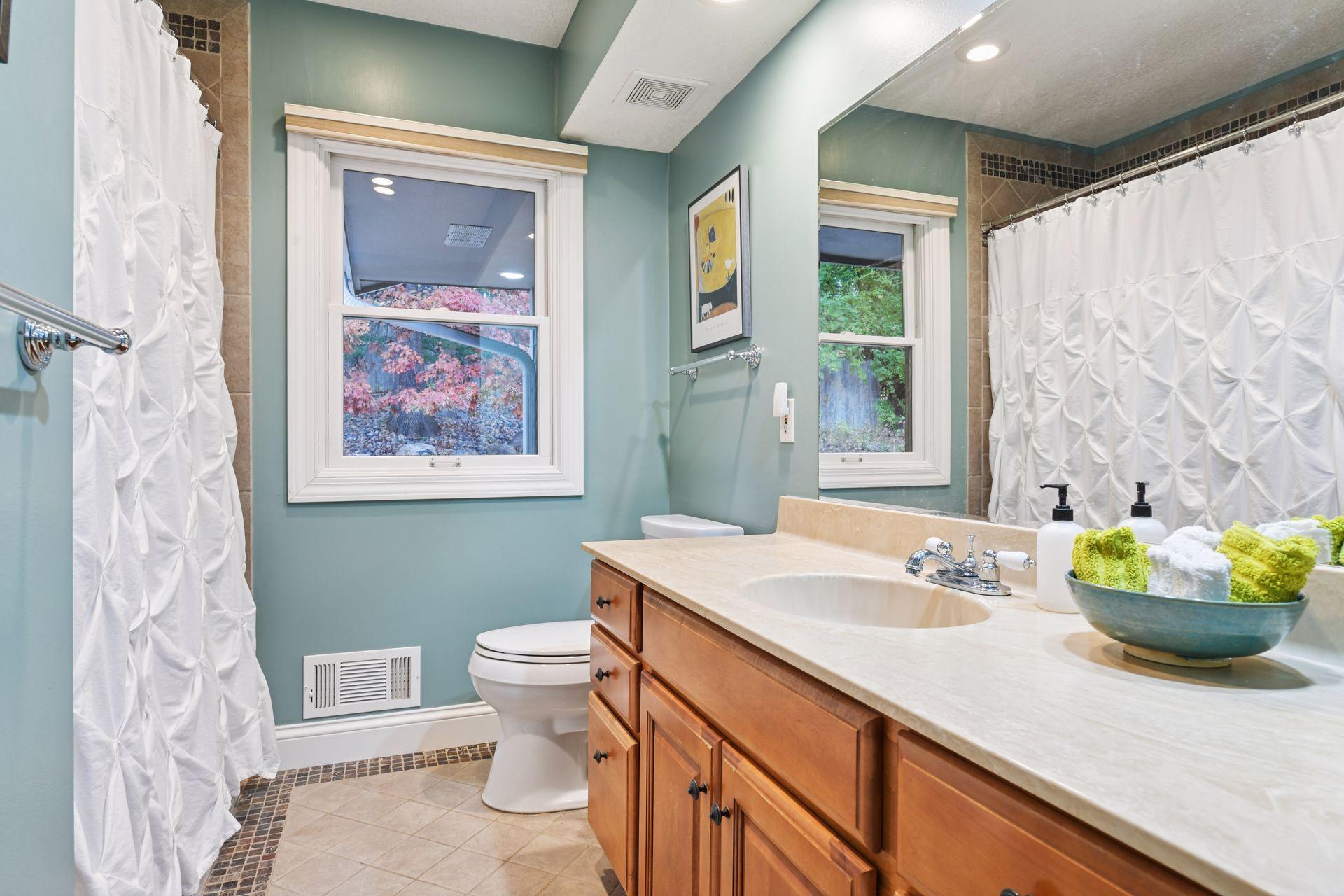 8235 Oakmere Road Bloomington, MN 55438 - Photo 24 of 47 Gallery Image 24