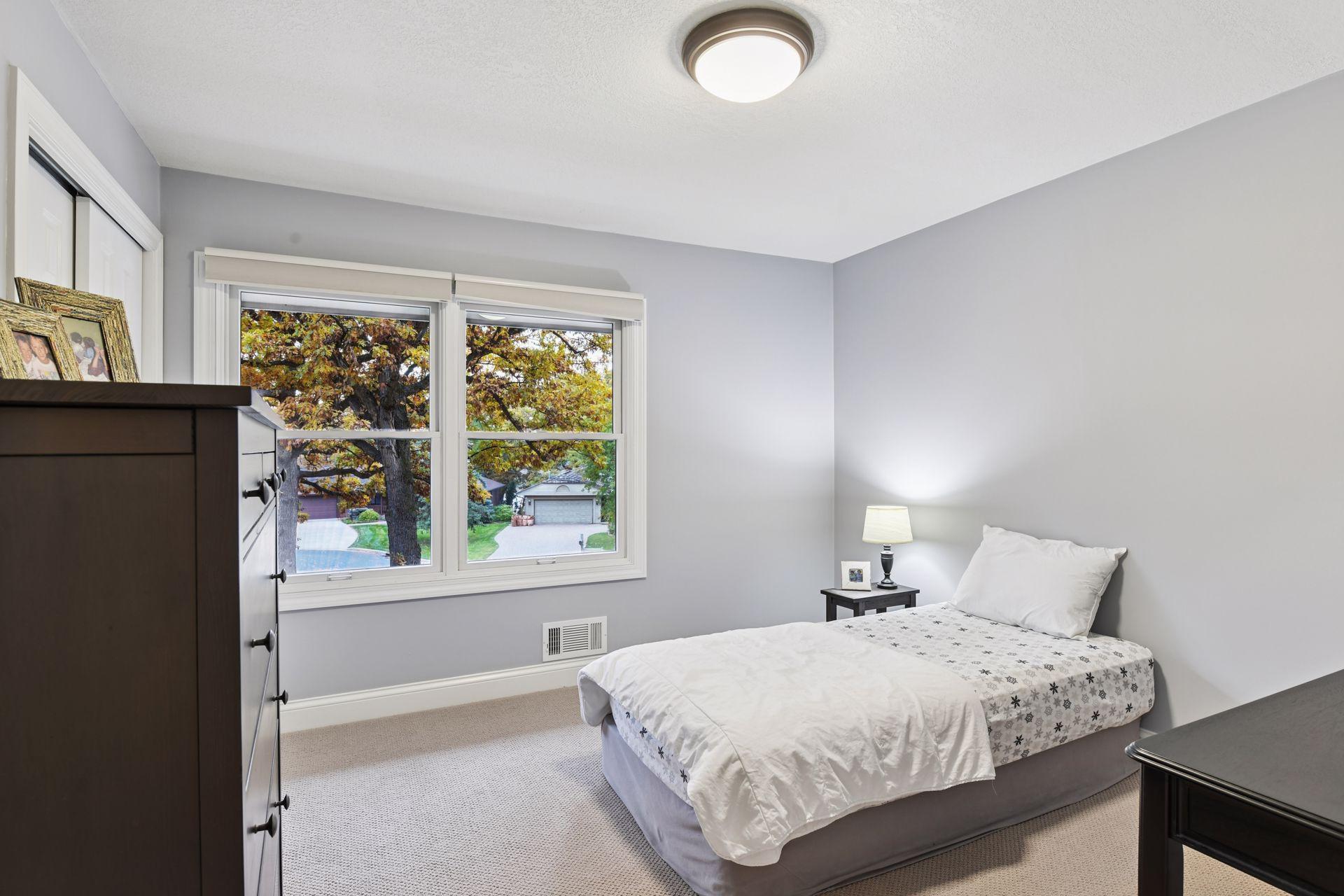 8235 Oakmere Road Bloomington, MN 55438 - Photo 25 of 47 Gallery Image 25