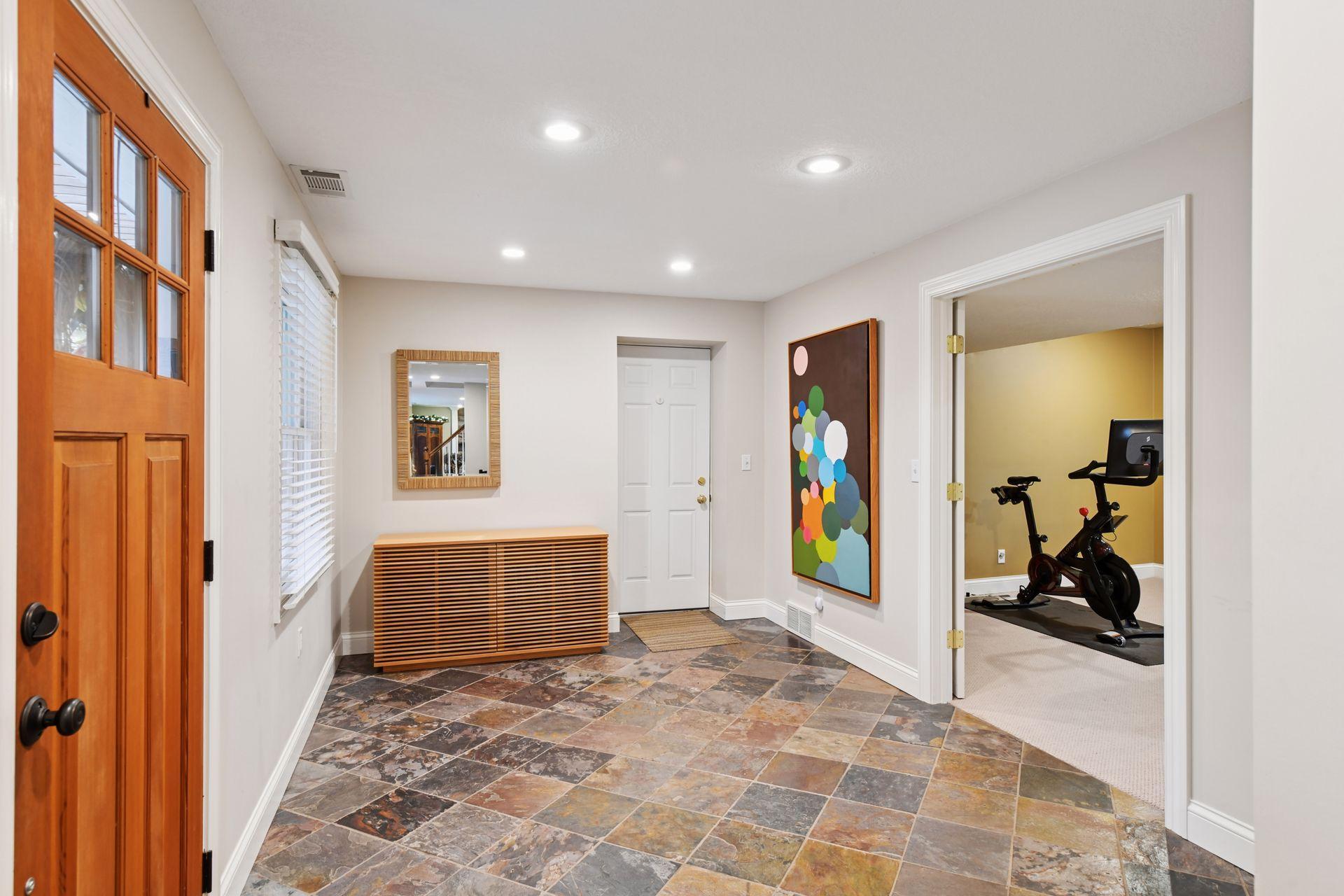 8235 Oakmere Road Bloomington, MN 55438 - Photo 27 of 47 Gallery Image 27