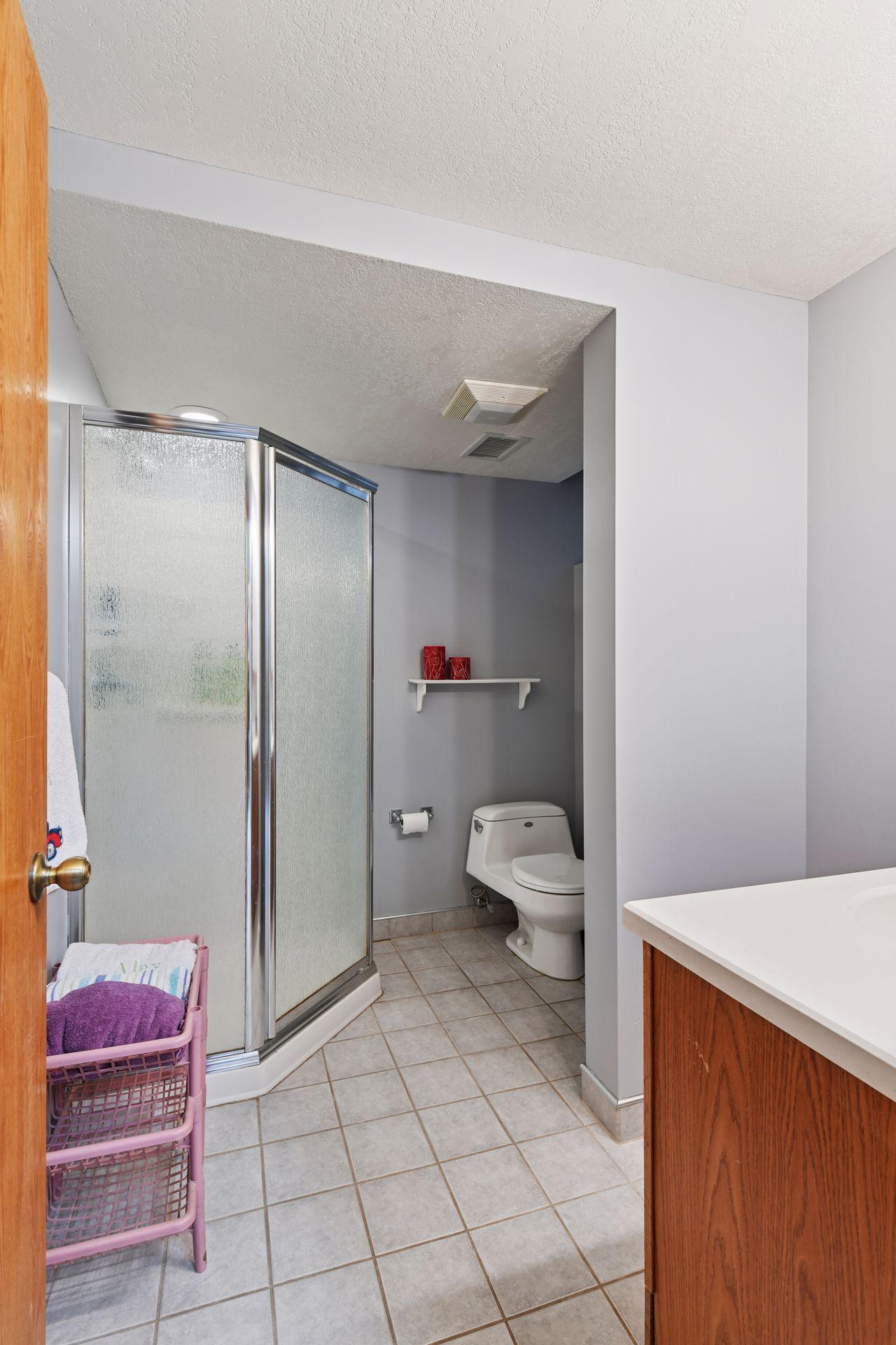 8235 Oakmere Road Bloomington, MN 55438 - Photo 34 of 47 Gallery Image 34