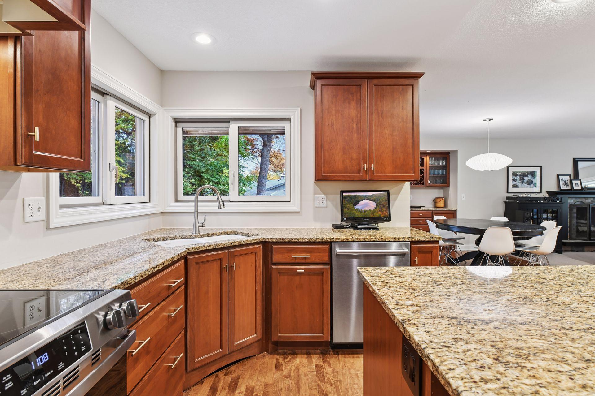 8235 Oakmere Road Bloomington, MN 55438 - Photo 7 of 47 Gallery Image 7