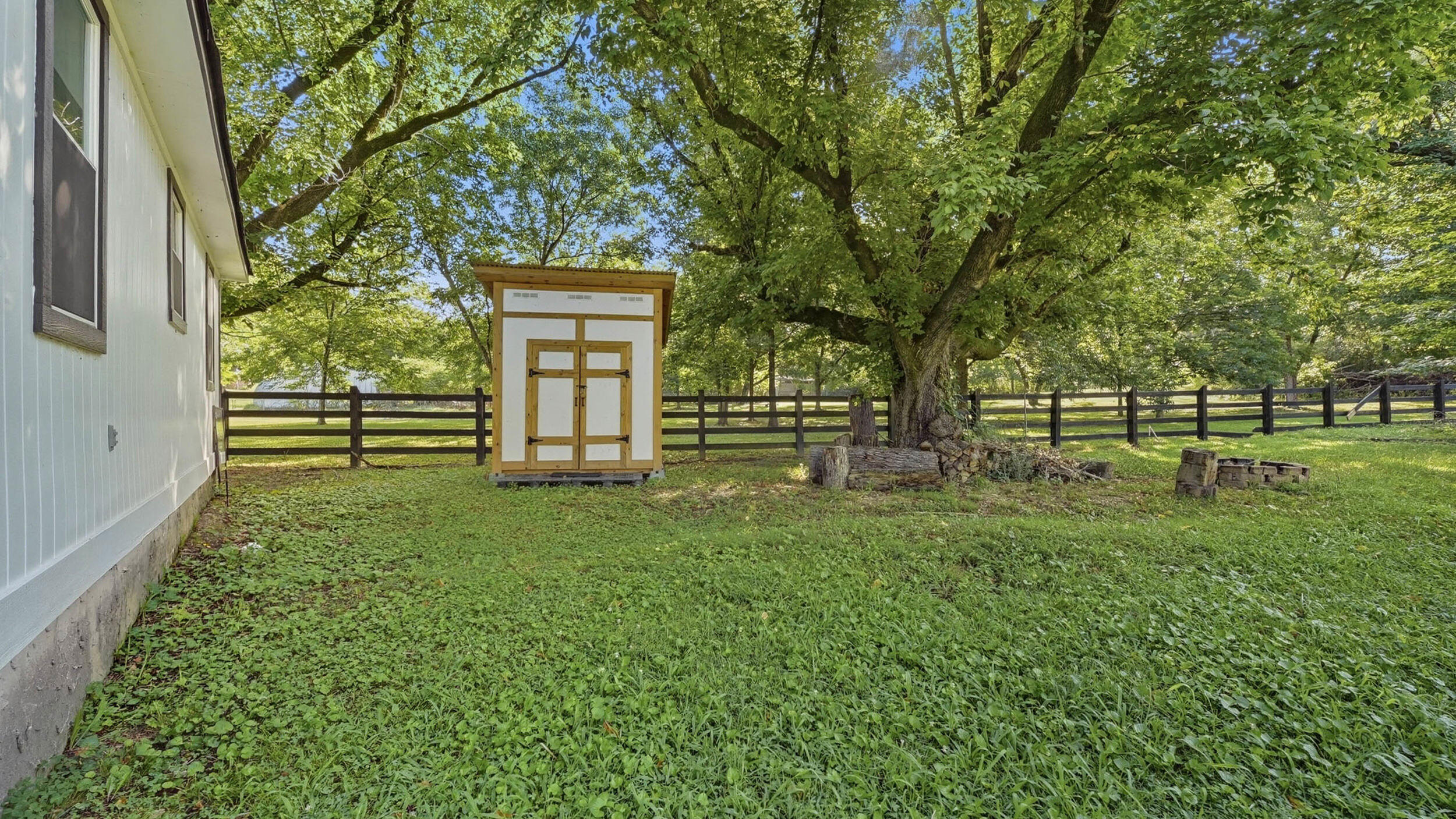 7744 North Dent Road Hixson, TN 37343 - Photo 18 of 20 18_7744 n dent rd-17