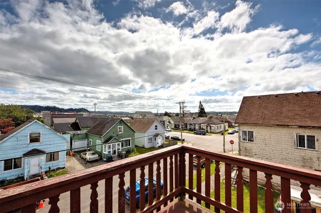 $425,000 | 109 North Washington Street, Aberdeen, WA 98520