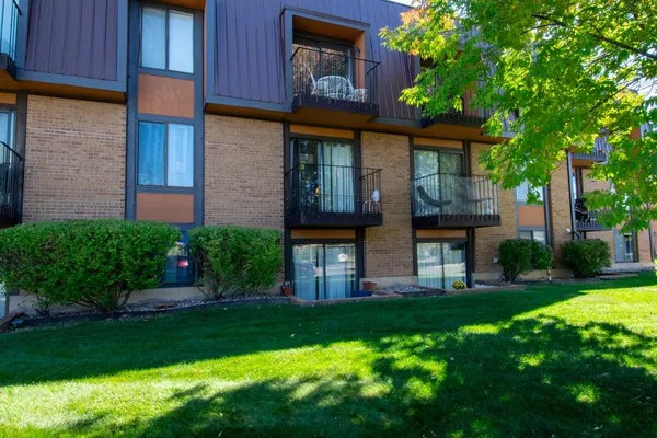 $153,000 | 3233 Lakeside Drive, Unit 205, Grand Junction, CO 81506