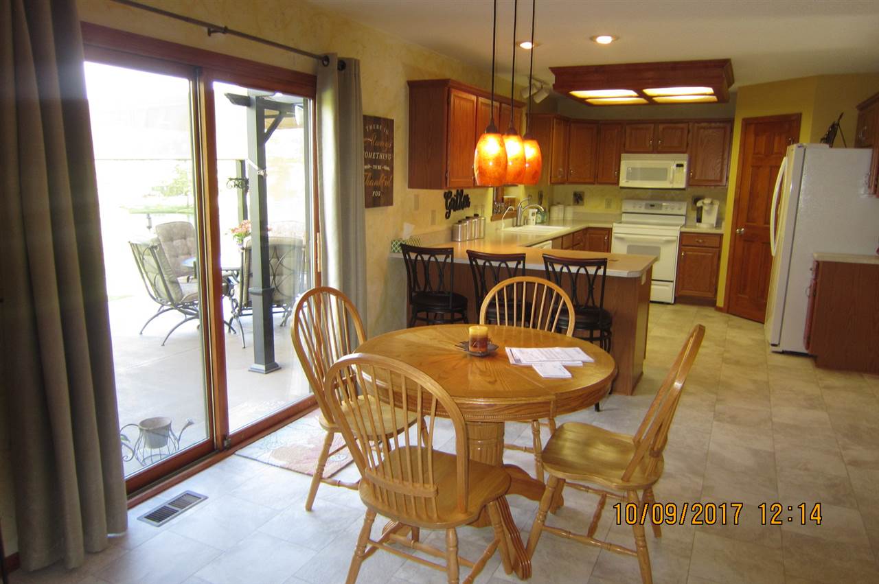 3020 Hawk Spring Hill Huntington, IN 46750 - Photo 12 of 32 Gallery Image 12