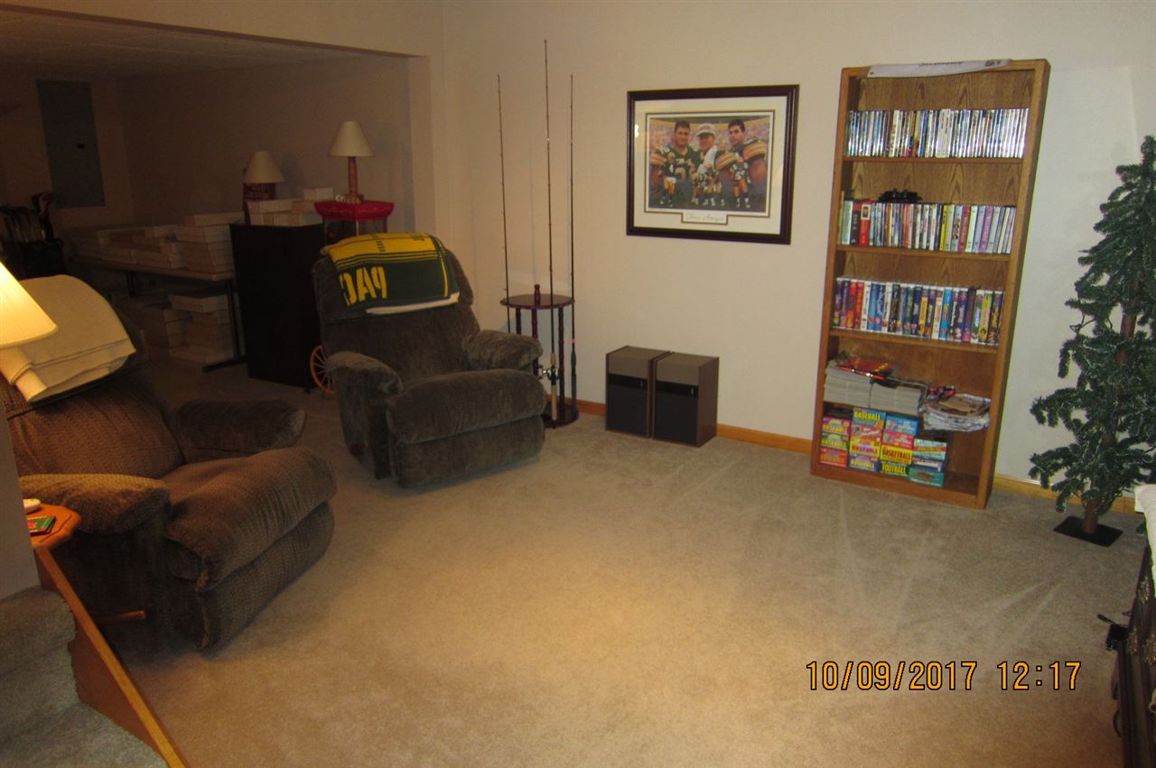 3020 Hawk Spring Hill Huntington, IN 46750 - Photo 29 of 32 Gallery Image 29