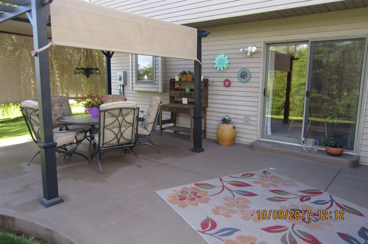 3020 Hawk Spring Hill Huntington, IN 46750 - Photo 5 of 32 Gallery Image 5