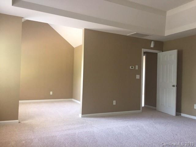8524 Ridgeline Lane Charlotte, NC 28269 - Photo 10 of 13