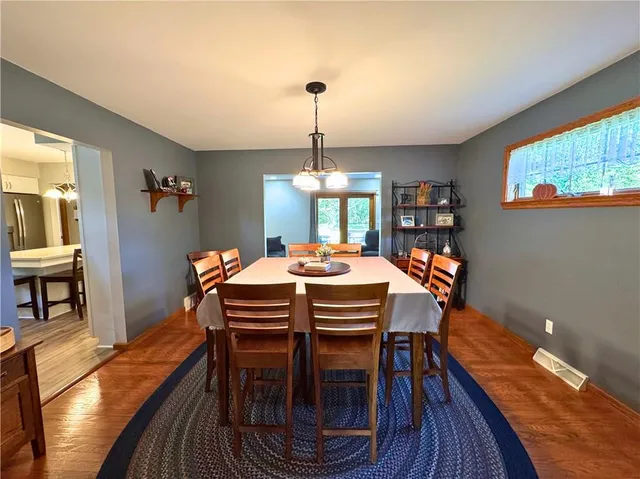 $425,000 | 17 Forest Glen Drive, Grove City, PA 16127