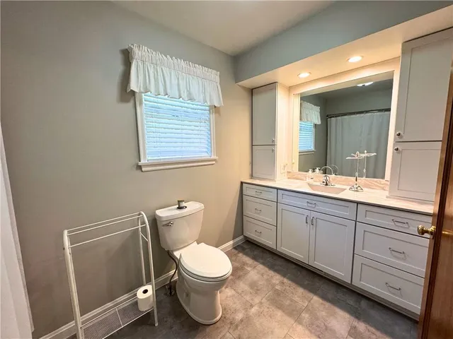 $425,000 | 17 Forest Glen Drive, Grove City, PA 16127