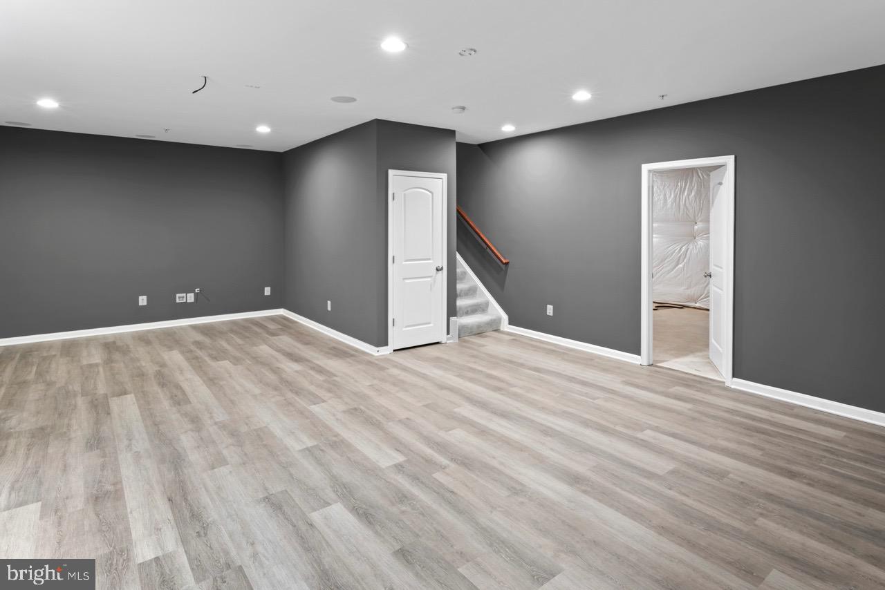 14715 Bell Tower Road Woodbridge, VA 22193 - Photo 28 of 37 Basement