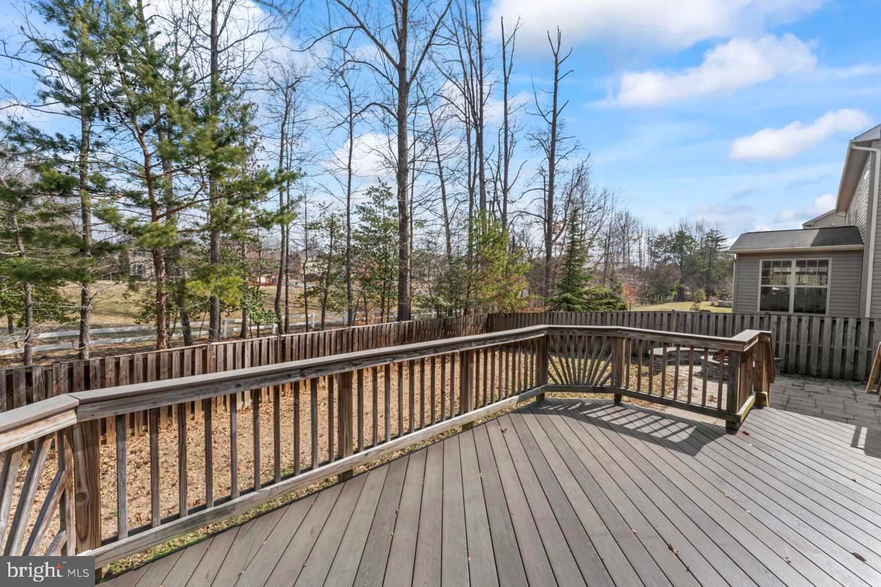 14715 Bell Tower Road Woodbridge, VA 22193 - Photo 35 of 37 Gallery Image 35