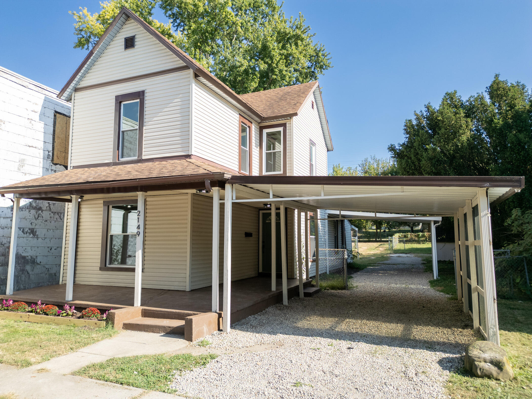 2149 Larch Street Springfield, OH 45503 - Photo 2 of 31 2_photo-2149-larch-street
