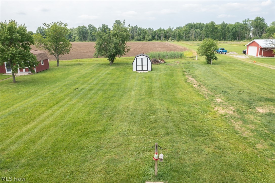 40182 Biggs Road Lagrange, OH 44050 - Photo 3 of 29
