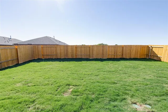 $2,000 | 613 Harbor Oaks Drive, Anna, TX 75409