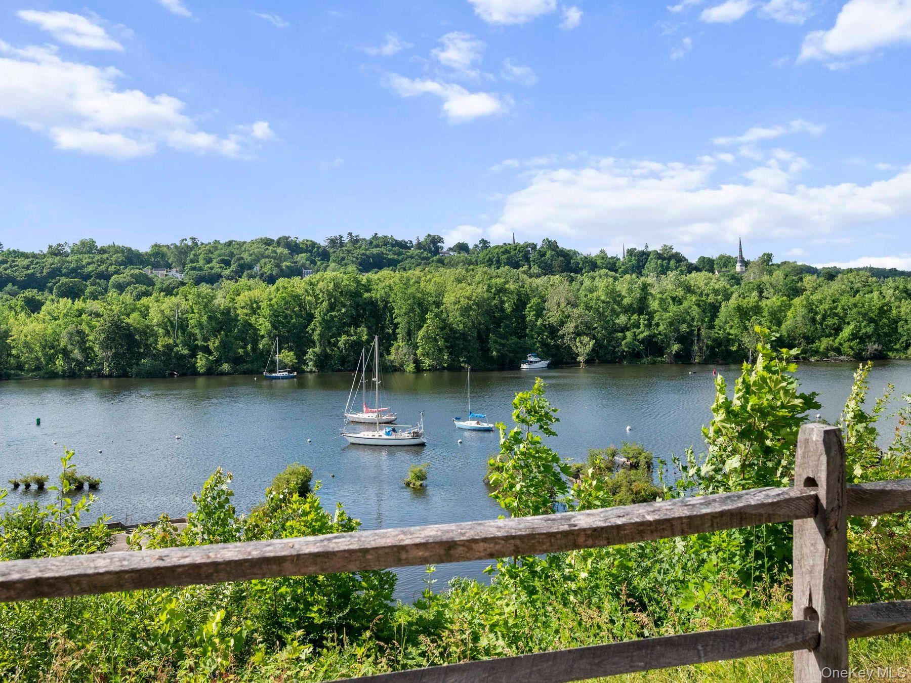 17 Rondout Harbor Port Ewen, NY 12466 - Photo 31 of 36