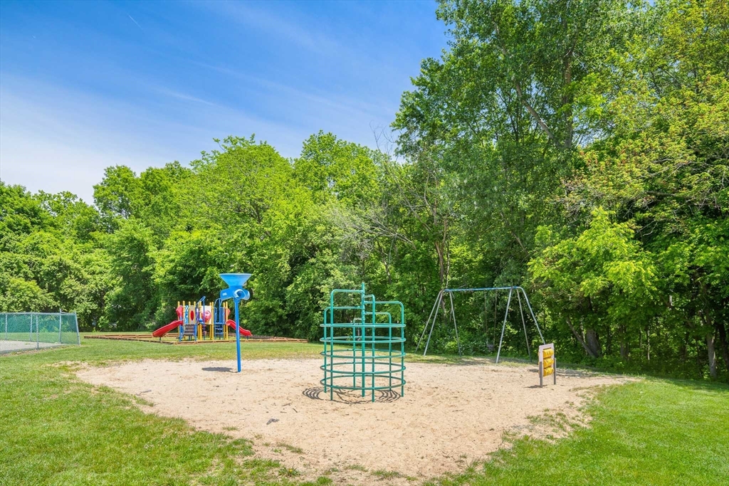 9 Weld Street, Unit 14 Framingham, MA 01702 - Photo 14 of 15