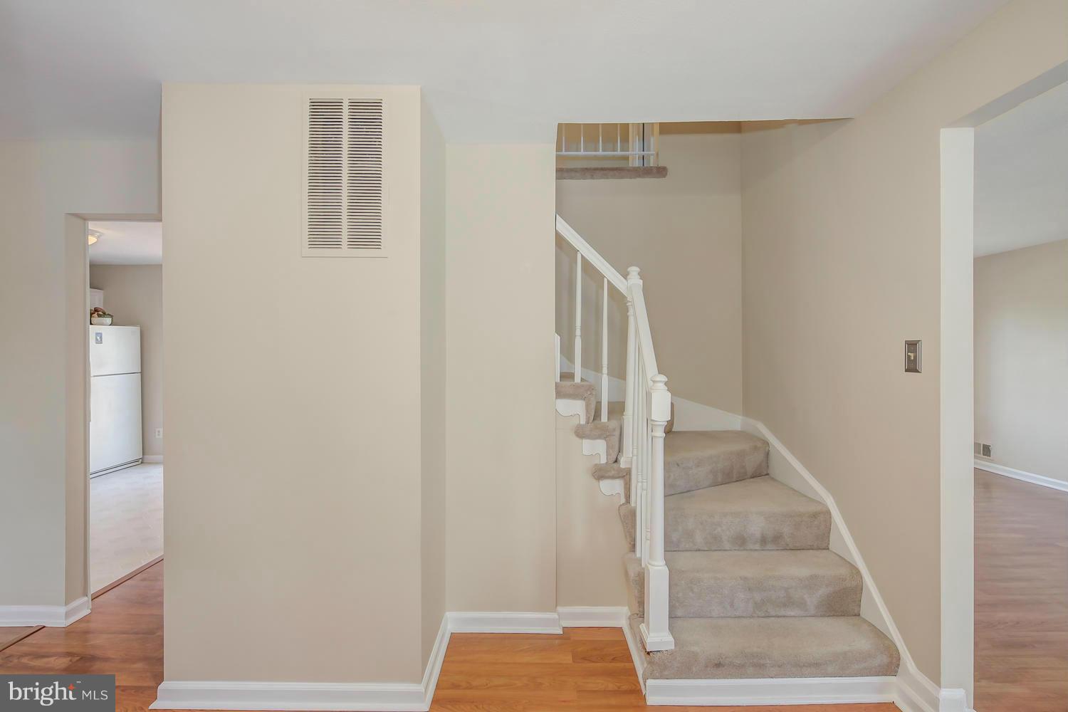 2308 Ballycairne Court Reston, VA 20191 - Photo 3 of 29 Interior (General)