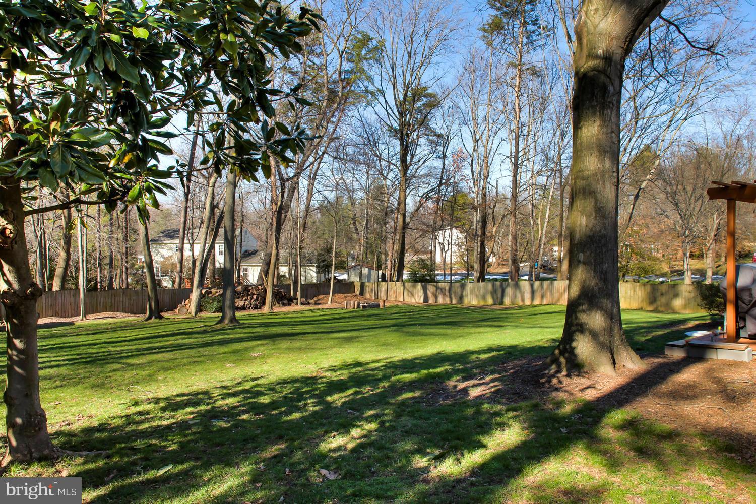 2308 Ballycairne Court Reston, VA 20191 - Photo 26 of 29 Exterior (Rear)