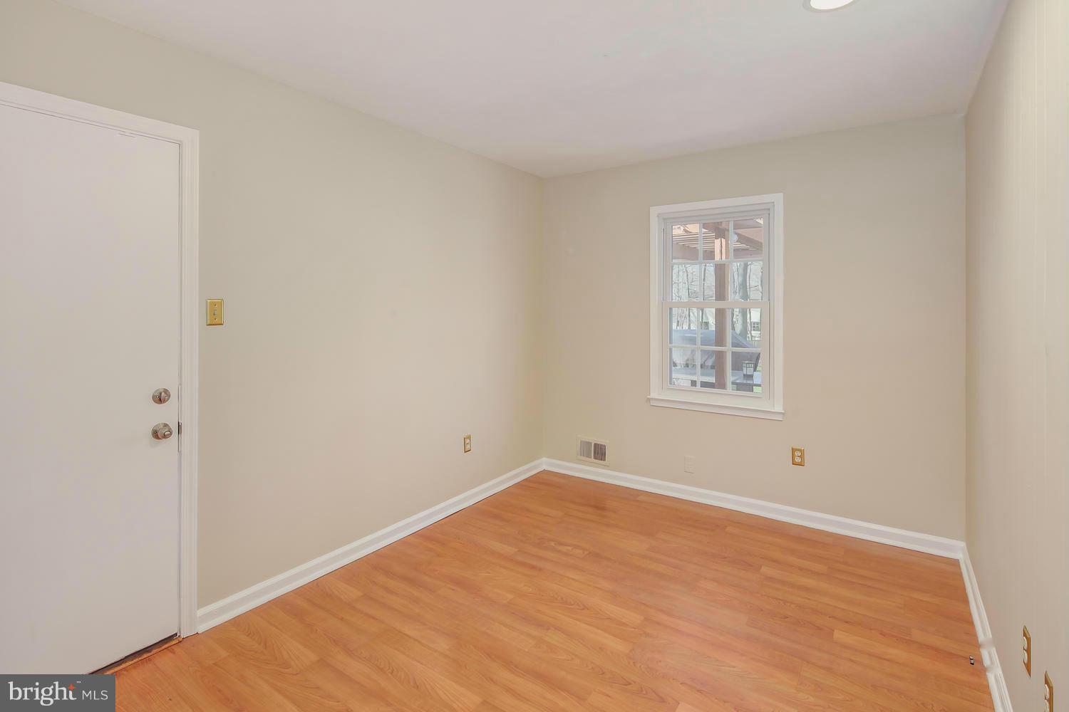 2308 Ballycairne Court Reston, VA 20191 - Photo 10 of 29 Interior (General)