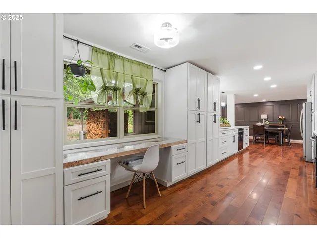 $650,000 | 15323 Southeast Fairoaks Avenue, Milwaukie, OR 97267