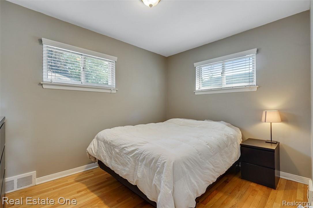 1217 West Webster Road Royal Oak, MI 48073 - Photo 11 of 24 1217 Webster bedroom.jpg
