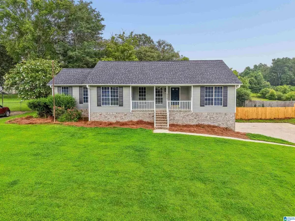 $364,900 | 5215 Tyler Oaks Drive, Mount Olive, AL 35117