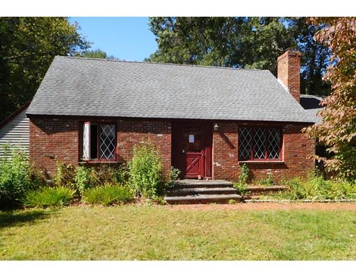 18 Smith Road Hingham, MA 02043 - Photo 1 of 14 Gallery Image 1