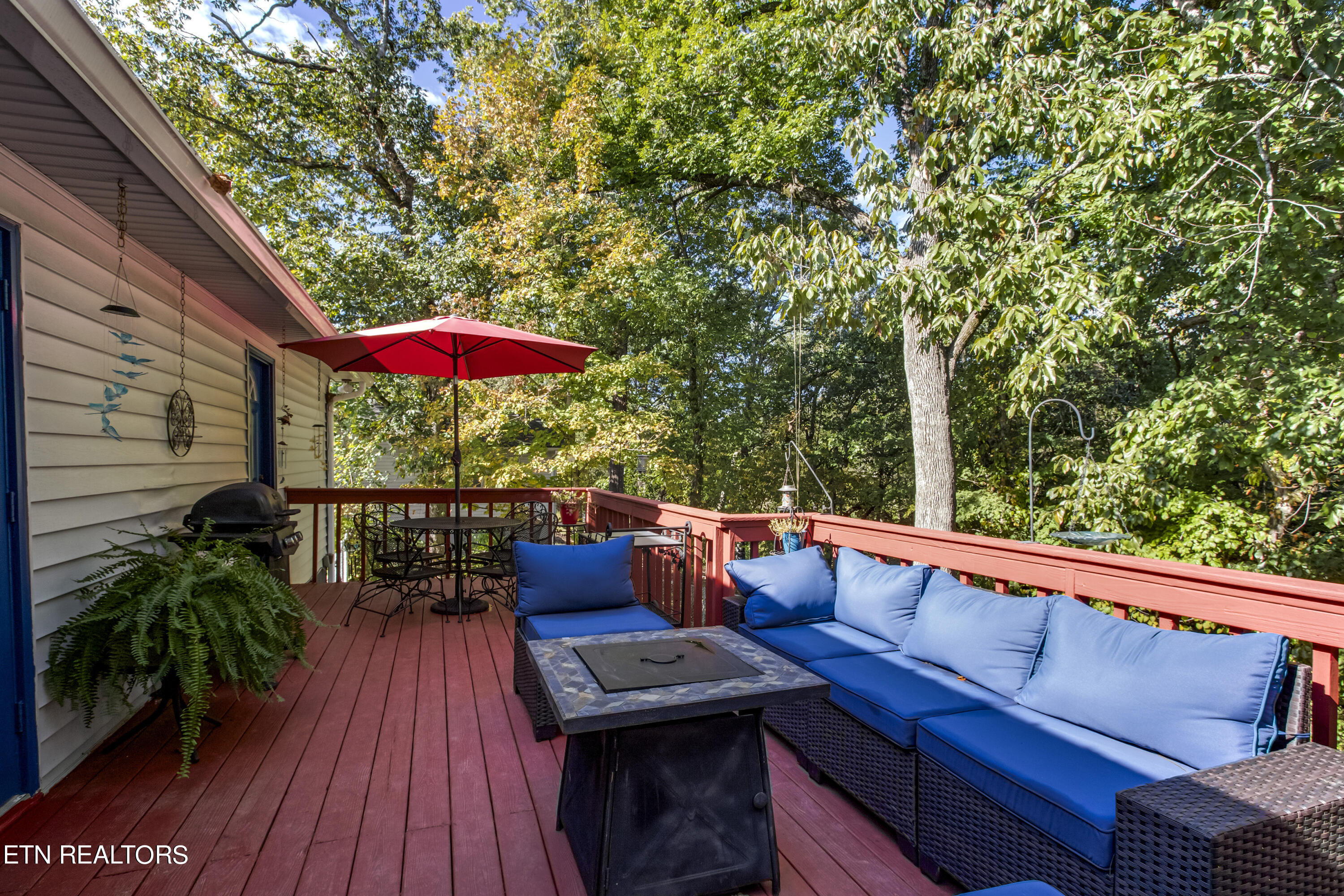 114 West Arrowwood Road Oak Ridge, TN 37830 - Photo 15 of 32 15_WArrowwoodRoad_114_Deck01