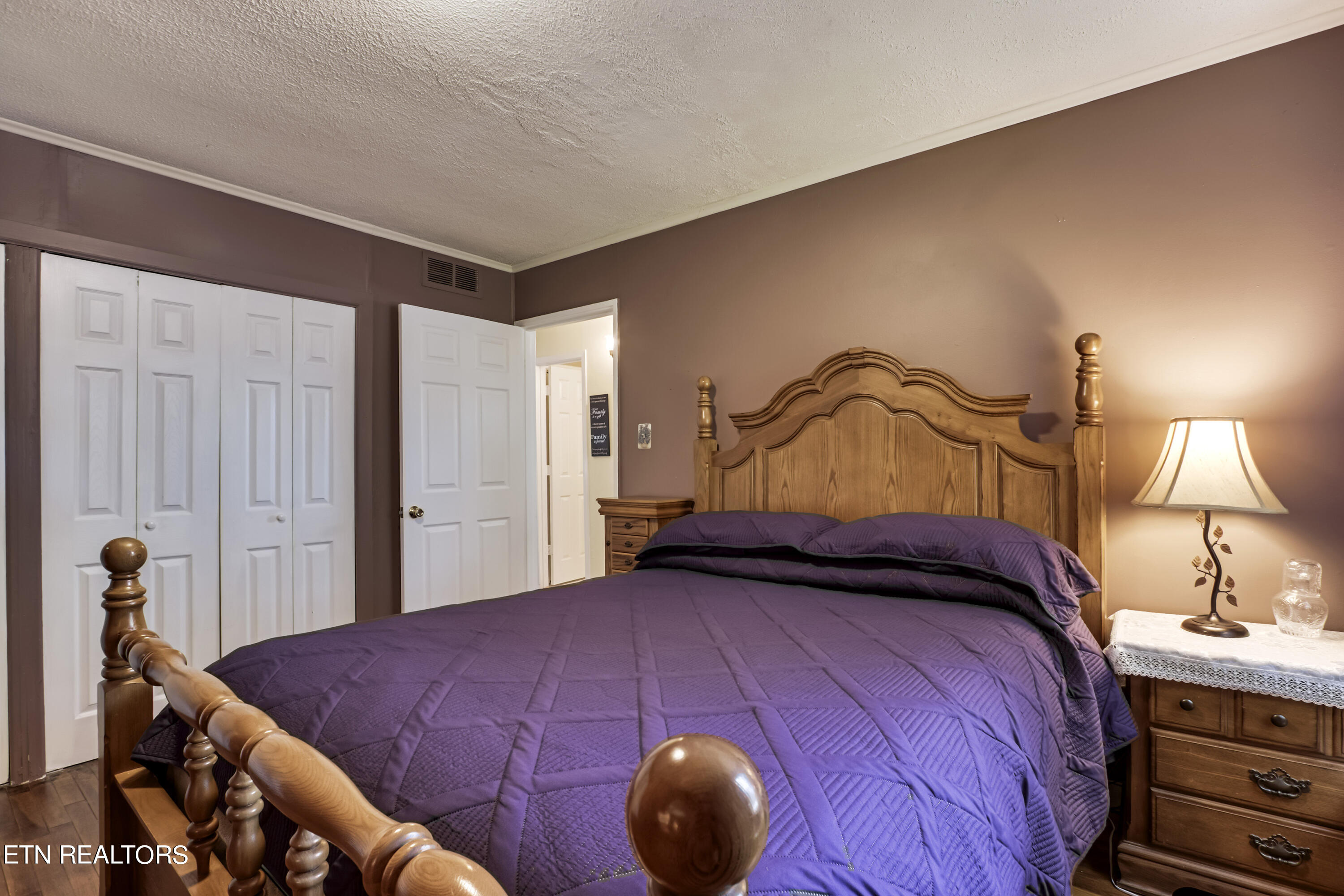 114 West Arrowwood Road Oak Ridge, TN 37830 - Photo 25 of 32 25_WArrowwoodRoad_114_Bedroom2_02