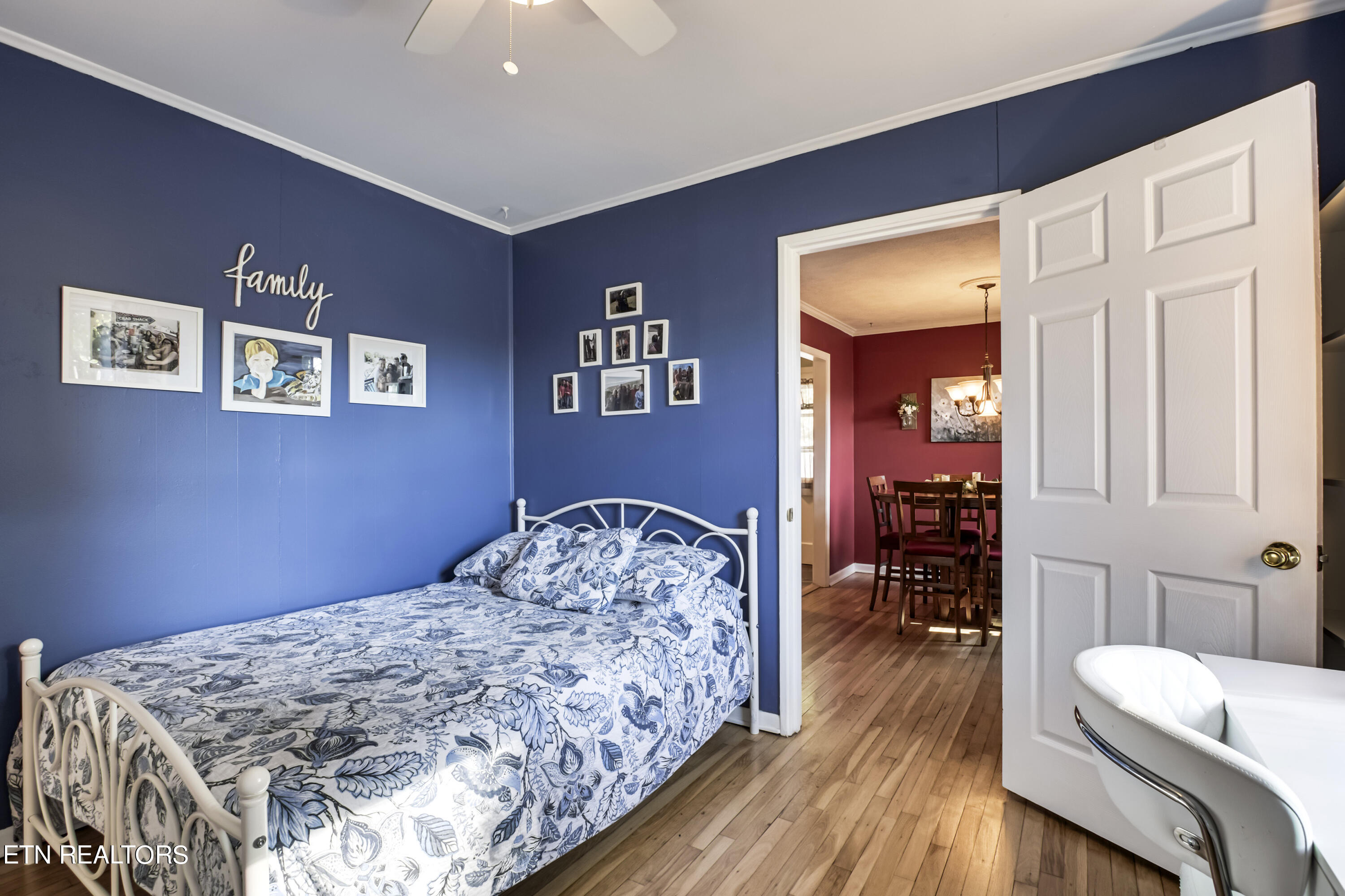 114 West Arrowwood Road Oak Ridge, TN 37830 - Photo 29 of 32 29_WArrowwoodRoad_114_Bedroom3_03