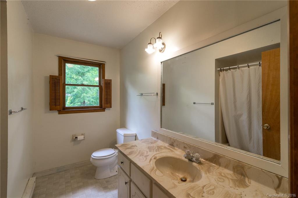 12 Barger Road Asheville, NC 28803 - Photo 9 of 24 Gallery Image 9