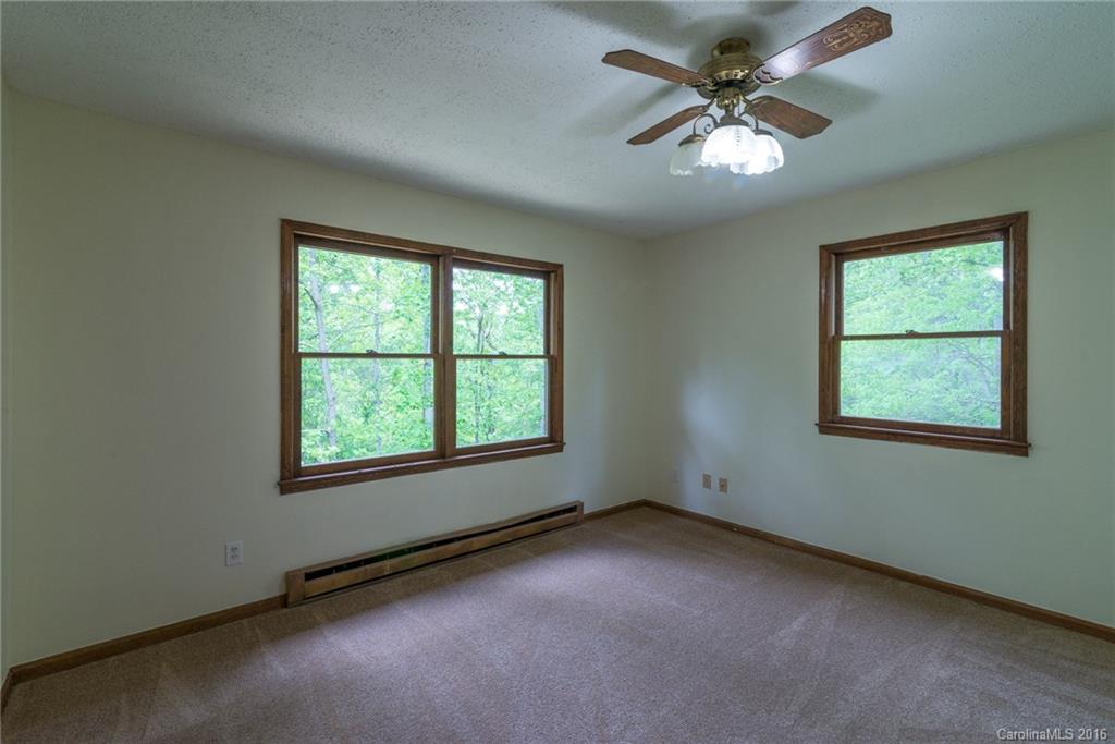 12 Barger Road Asheville, NC 28803 - Photo 10 of 24 Gallery Image 10