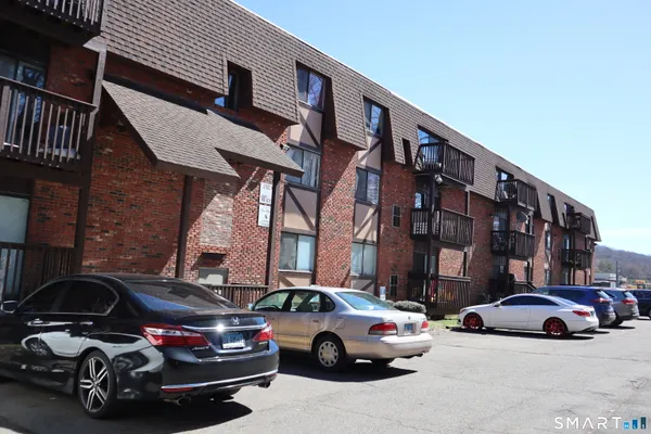 $1,800 | 1274 East Main Street, Unit A9, Meriden, CT 06450