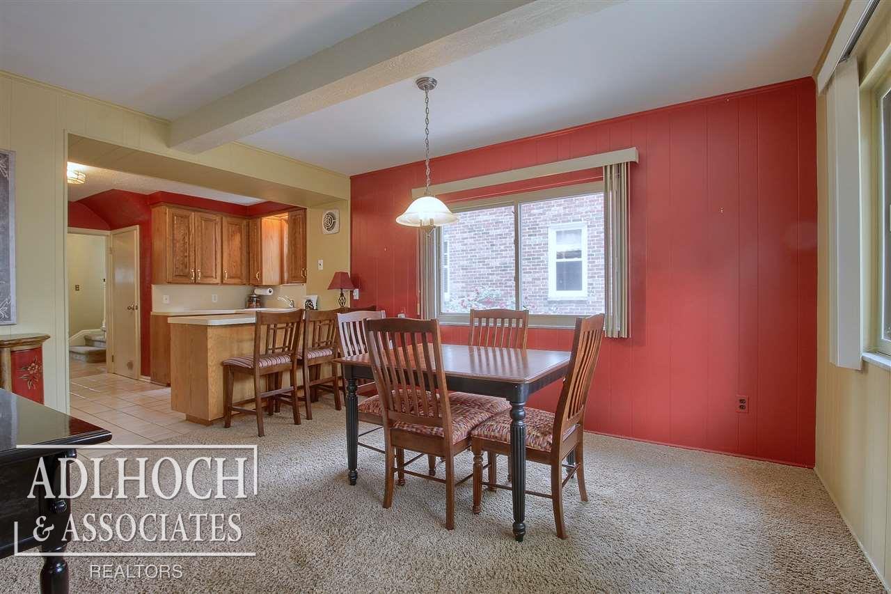 1608 Hampton Road Grosse Pointe, MI 48236 - Photo 5 of 30 31361774-4.JPG