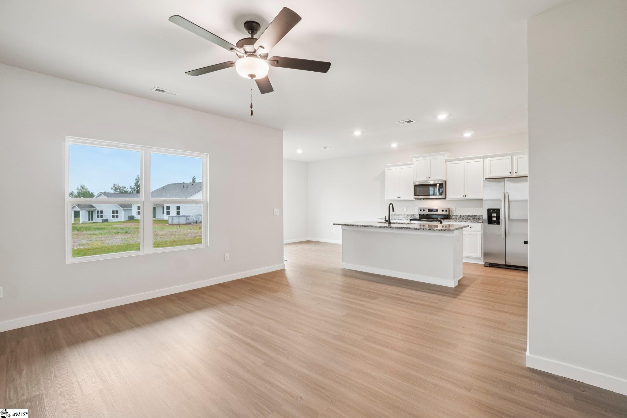 1325 Pitch Pne Place Moore, SC 29369 - Photo 6 of 7